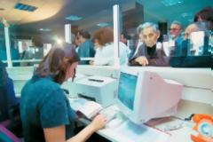 Σήμερα το δώρο Πάσχα σε ιδιωτικούς υπαλλήλους και συνταξιούχους του ΙΚΑ
