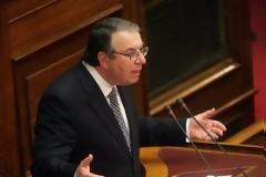 Απέσυρε ο Γ. Μπαμπινιώτης την τροπολογία για τις απολύσεις ιδιωτικών εκπαιδευτικών