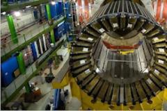 Nέο ρεκόρ από τον επιταχυντή CERN που αναζητά το «σωματίδιο του Θεού»