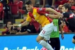 ΕΞΑΛΟΣ Ο ΤΕΡΙΜ ΜΕ ΡΙΕΡΑ ΠΟΥ... ΠΛΑΚΩΘΗΚΕ ΜΕ ΤΟΝ ΜΕΛΟ!