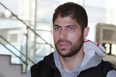 ΟΥΤΕ ΣΗΜΕΡΑ Ο ΒΑΣΙΛΟΠΟΥΛΟΣ... ΕΚΤΟΣ ΚΑΙ Ο ΛΑΖΟΣ