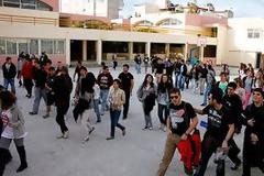 Σοκ στη Μυτιλήνη: Ναρκωτικά και αλκοόλ σε σχολεία του νησιού!