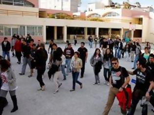 Φωτογραφία για Σοκ στη Μυτιλήνη: Ναρκωτικά και αλκοόλ σε σχολεία του νησιού!