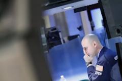 Οι αγορές ωθούν την Ισπανία στην αγκαλιά της τρόικας