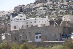 Εντόπισαν επώνυμους με... αυθαίρετα στην Μύκονο