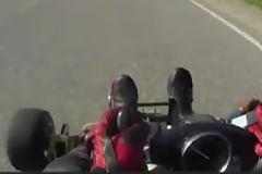 Τρελή βόλτα με ένα σούπερ Go Kart! [video]