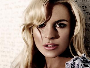 Φωτογραφία για VIDEO: Η... κατάντια της 25χρονης Lindsay Lohan