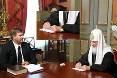 Photoshop και σε φωτογραφία του Πατριάρχη