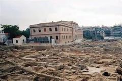 Ανασκάπτοντας την Ελλάδα