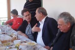 Τί δουλειά είχε ο Νίκος Παπανδρέου στη Μάνη;