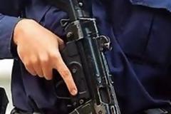 Πούλησαν πολεμικό όπλο και πιστόλι σε αστυνομικό!
