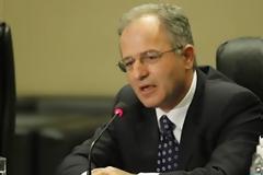 Mπεγλίτης: «Υπονομεύουν την πολιτική ομαλότητα και τους θεσμούς»
