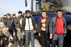 [Οι λαθρομετανάστες απαιτούν να τους δώσουμε μισθό! [video]