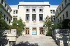Αντιεξουσιαστές διαμαρτύρονται στην ΑΣΟΕΕ για τη σκούπα της αστυνομίας, κλείνοντας τη Πατησίων