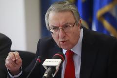 Αλλαγές στο σχέδιο νόμου για την αξιολόγηση των εκπαιδευτικών εισηγήθηκε ο Μπαμπινιώτης