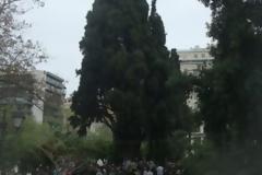 Ρε κουφάλες, ο καθρέφτης σας, έχει αρχίσει να σας φτύνει ή ακόμα το σκέφτεται;
