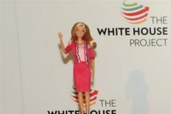 Ψηφίστε Barbie για πρόεδρο!!!