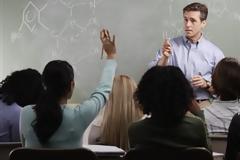Ήθελε σεξουαλικά ανταλλάγματα για να βάλλει καλούς βαθμούς