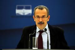 «Η ανακεφαλαιοποίηση μπορεί να γίνει και με κλειστή Βουλή»