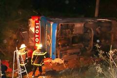 Νεκροί και τραυματίες από σύγκρουση λεωφορείου