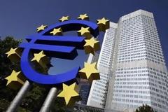 ΕΝΙΣΧΥΕΤΑΙ ΣΤΗΝ ΕΥΡΩΠΗ Η ΑΚΡΑ ΔΕΞΙΑ
