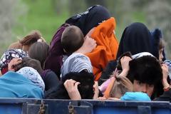 Στην Τουρκία έφθασαν 700 Σύροι το τελευταίο 24ωρο