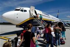 Η Ryanair συνιστά… δίαιτα!