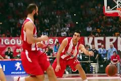 ΣΛΟΥΚΑΣ: ΕΙΜΑΣΤΕ... ΔΙΨΑΣΜΕΝΟΙ!