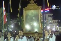 ΜΕΣΟΛΟΓΓΙ:Γιουχάρισαν τους πολιτικούς χειροκρότησαν τους Κύπριους και τον Στρατό.(ΒΙΝΤΕΟ)