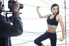 Γυμναστική με... την Miranda Kerr!