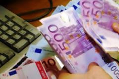 Σφίγγουν τη θηλιά στο λαιμό της Ελλάδας - Θέλουν και νέα μέτρα