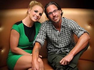 Φωτογραφία για Ο κηδεμόνας-σύντροφος της Britney Spears
