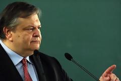 Βαγγέλη, βγες έξω από την Ιπποκράτους, πέφτουμε