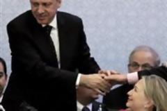 Πολλά λόγια και λίγες πράξεις για τη Συρία Ενα ακόμη «σόου» από 74 χώρες με λιγότερο «ανθρωπιστικούς» στόχους