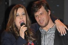 Μια… Lady στα μπουζούκια!