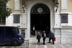 ΟΤΟΕ: Αφελληνισμό και έλεγχο των τραπεζών επιδιώκει η τρόικα