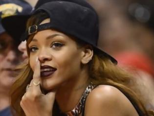 Φωτογραφία για Rihanna: Έξοδος χωρίς τον... ράπερ της