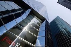 Fitch: Δύσκολη η συγχώνευση Εθνικής - Eurobank