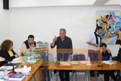 Πανικός στο Δημοτικό Συμβούλιο της Ερέτριας