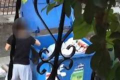 ΚΡΗΤΗ 2013 - Μαθητές ψάχνουν τροφή στα σκουπίδια...!!!