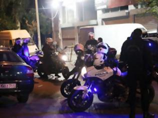 Φωτογραφία για Νίκαια: 30χρονος επιτέθηκε και τραυμάτισε αστυνομικό