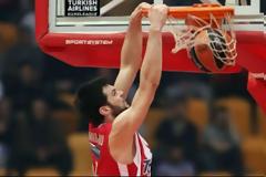 Το τρομερό κάρφωμα του Παπανικολάου κόντρα στους Τούρκους [Video]
