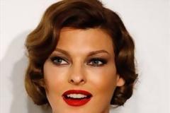 Η Linda Evangelista νέα μούσα του οίκου Loewe!