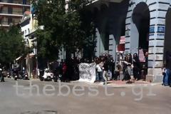 Πάτρα: Στο Δικαστικό Μέγαρο ο 30χρονος αλλοδαπός που συνελήφθη στα επεισόδια της Δευτέρας