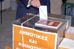 ΠΑΣΟΚ: Να περιληφθεί στην αναθεώρηση του Συντάγματος η ψήφος των αλλοδαπών στην Τ.Α