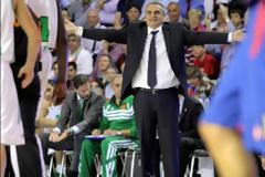 Πεδουλάκης: «Το αποψινό παιχνίδι ήταν… πάθος»