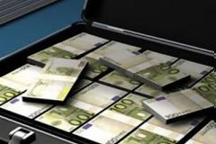 Παρέδωσαν 62.000 ευρώ στην αστυνομία