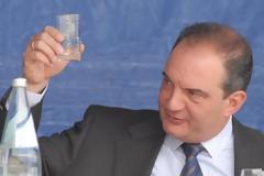 Με ποια πασίγνωστη παρουσιάστρια δείπνησε ο Κώστας Kαραμανλής;