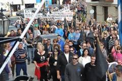Συγκέντρωση κατοίκων της Ιερισσού στο Αστυνομικό Μέγαρο Θεσσαλονίκης