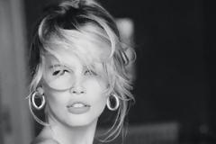 Την διάδοχο της Claudia Schiffer αναζητά εταιρεία ρούχων